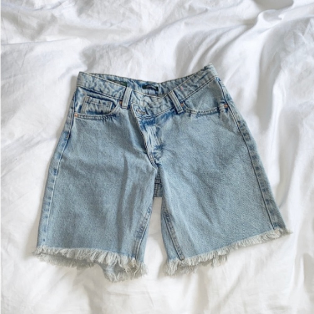 New!! Denim frilly shorts